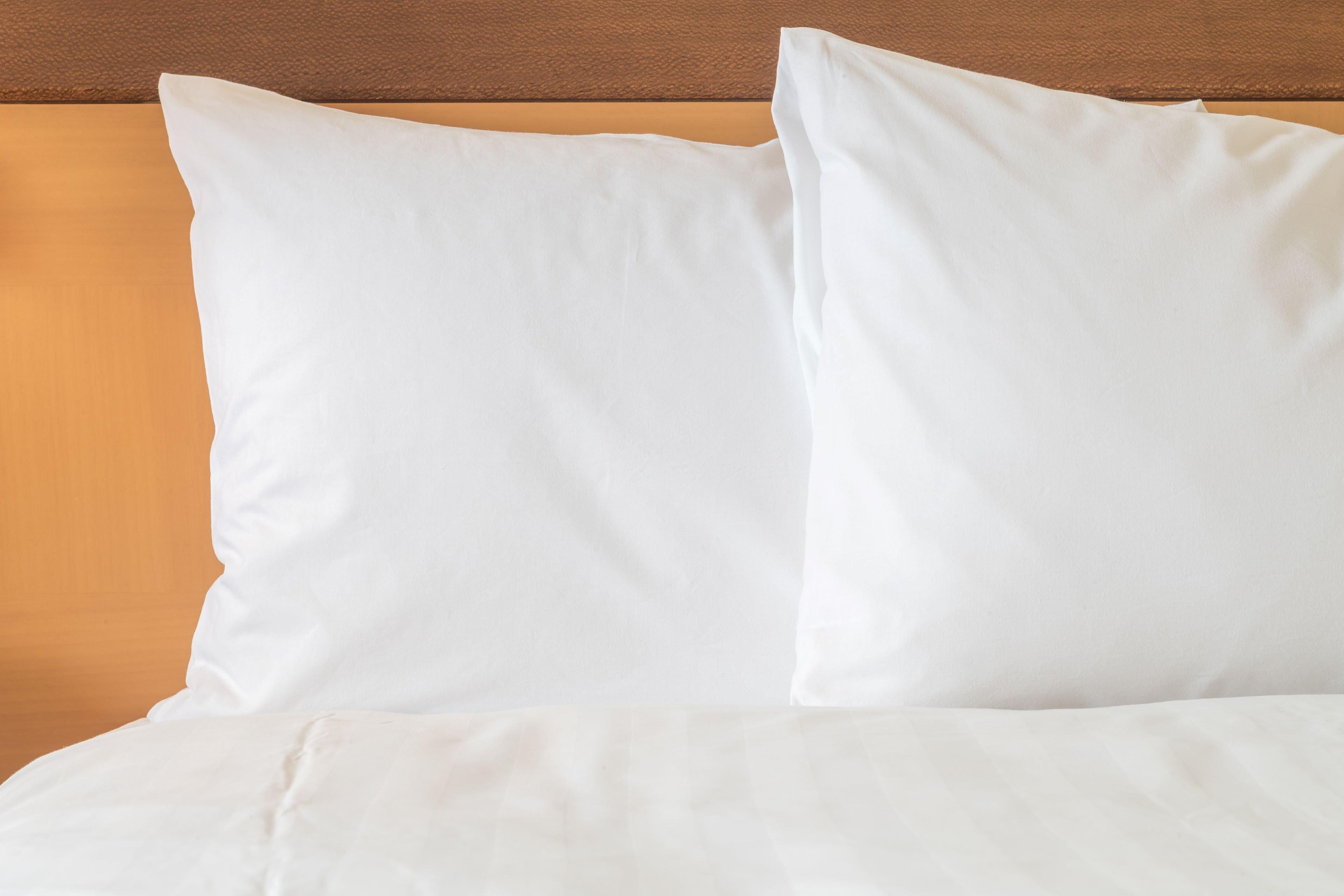 Express & Omaha Airport By Ihg Hotel 3*