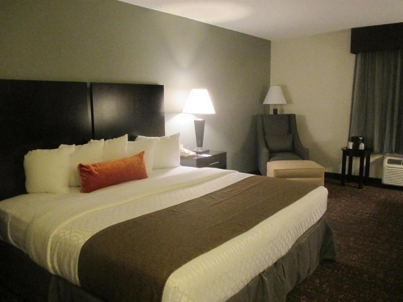 Hotel Express & Omaha Airport By Ihg 3*