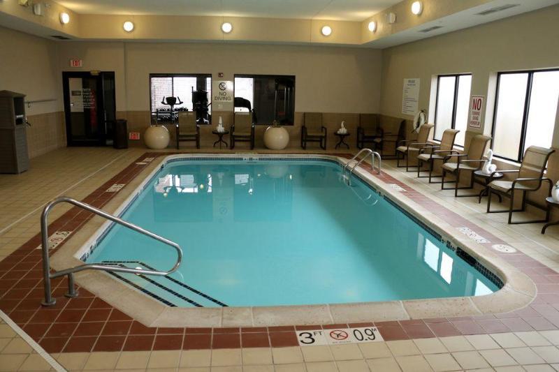 Express & Omaha Airport By Ihg 3* Carter Lake